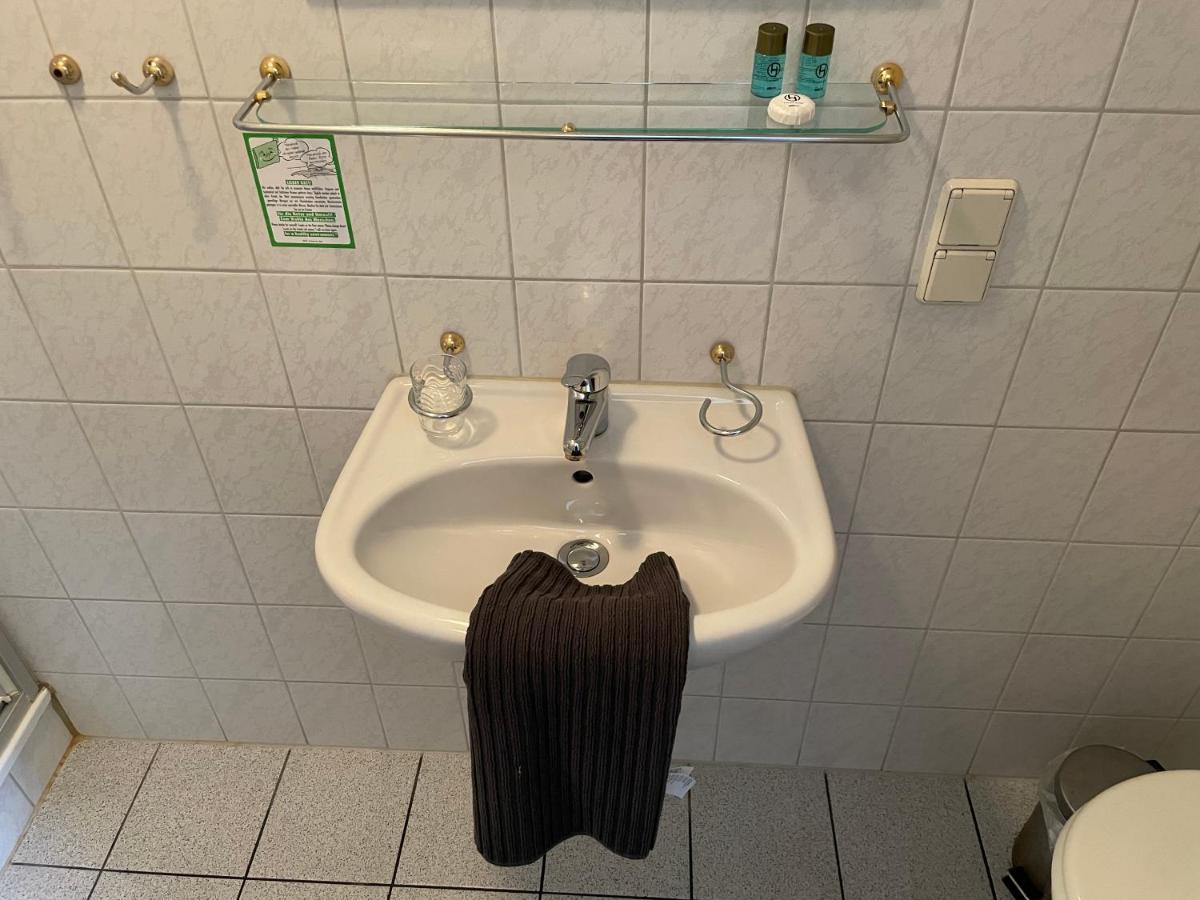 Pension & Gaststaette Bauernstube Heinsdorfergrund エクステリア 写真